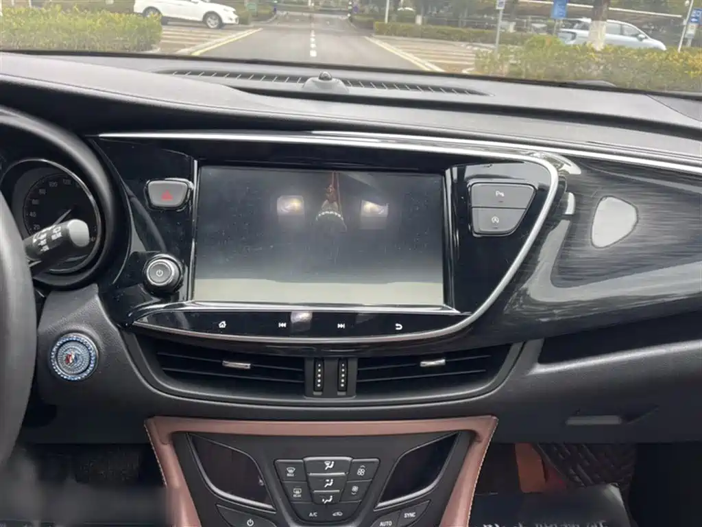 Buick Envision Plus 2021 532T FWD Elite Trim фото 5