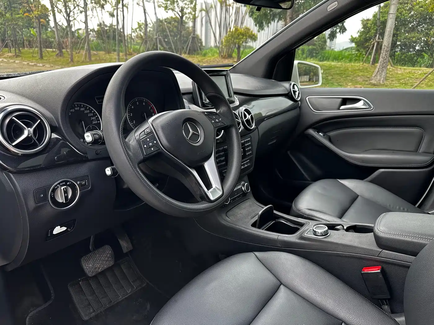 Mercedes-Benz B-Class 2012 B 180 фото 8