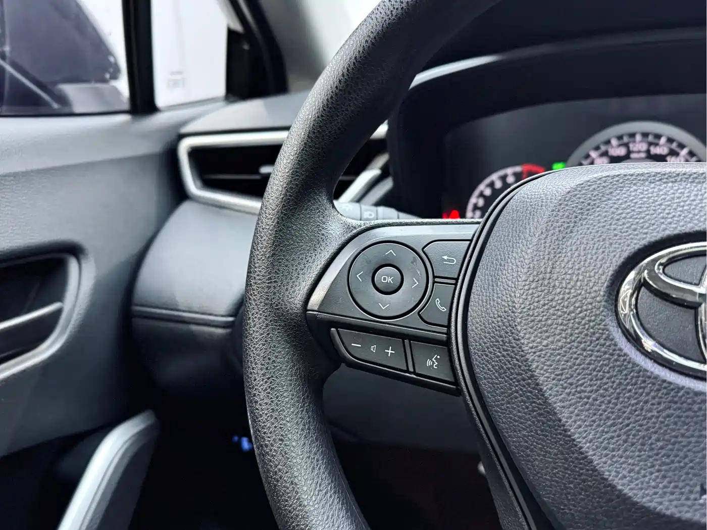 TOYOTA COROLLA SHARP AMPLIFIER