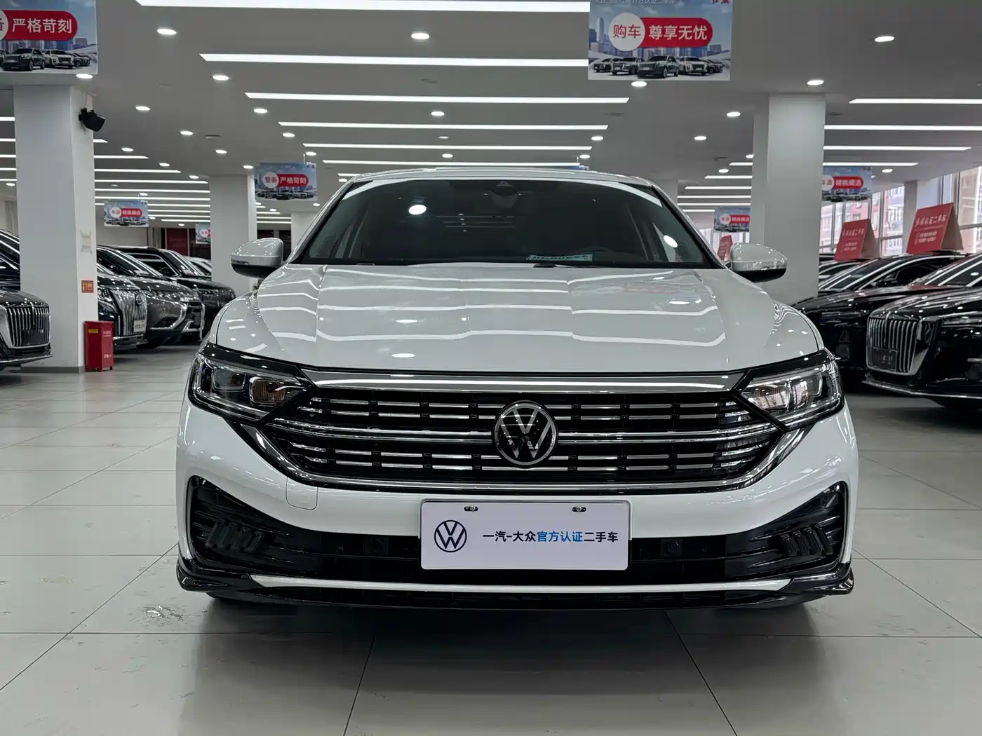 Volkswagen Sagitar 2023 300TSI DSG Surpassing Edition фото 2