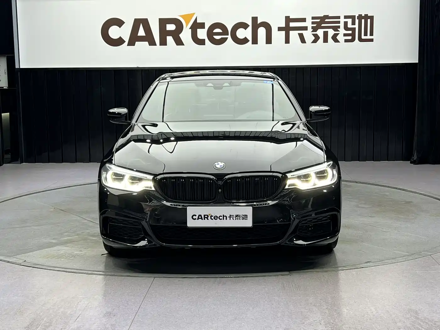 BMW 5 Series 2020 530Li Exclusive M Sport Package фото 2