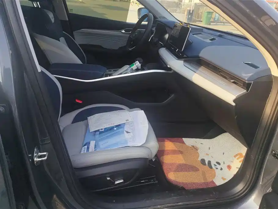 GEELY AUTOMOBILE XINGRUI