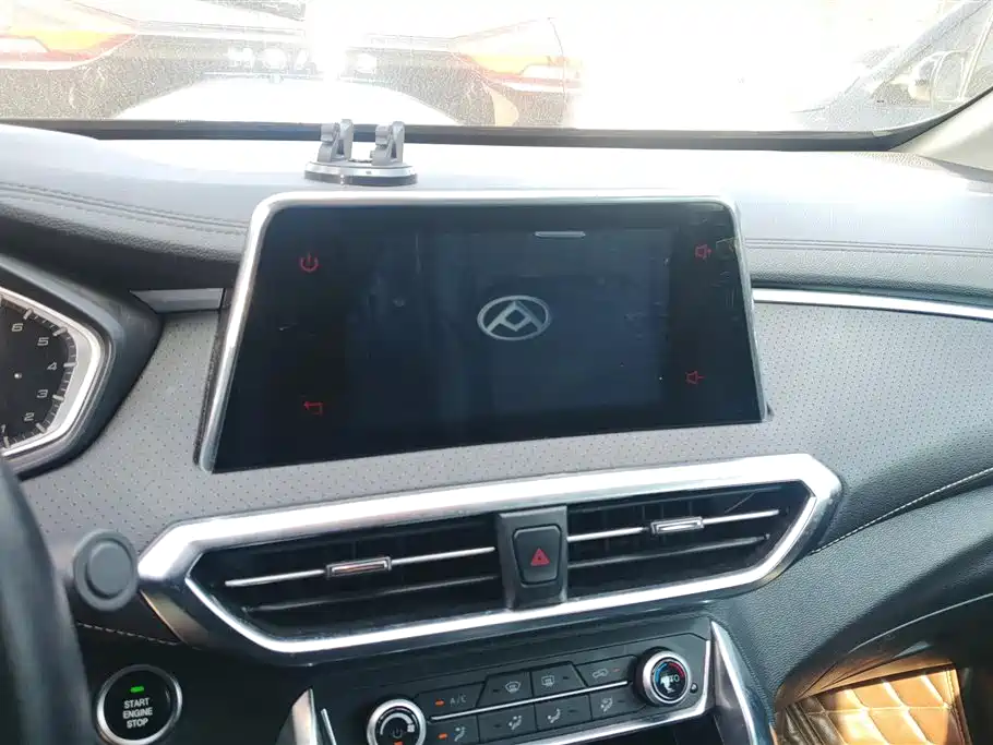 SAIC MAXUS CHASE G50