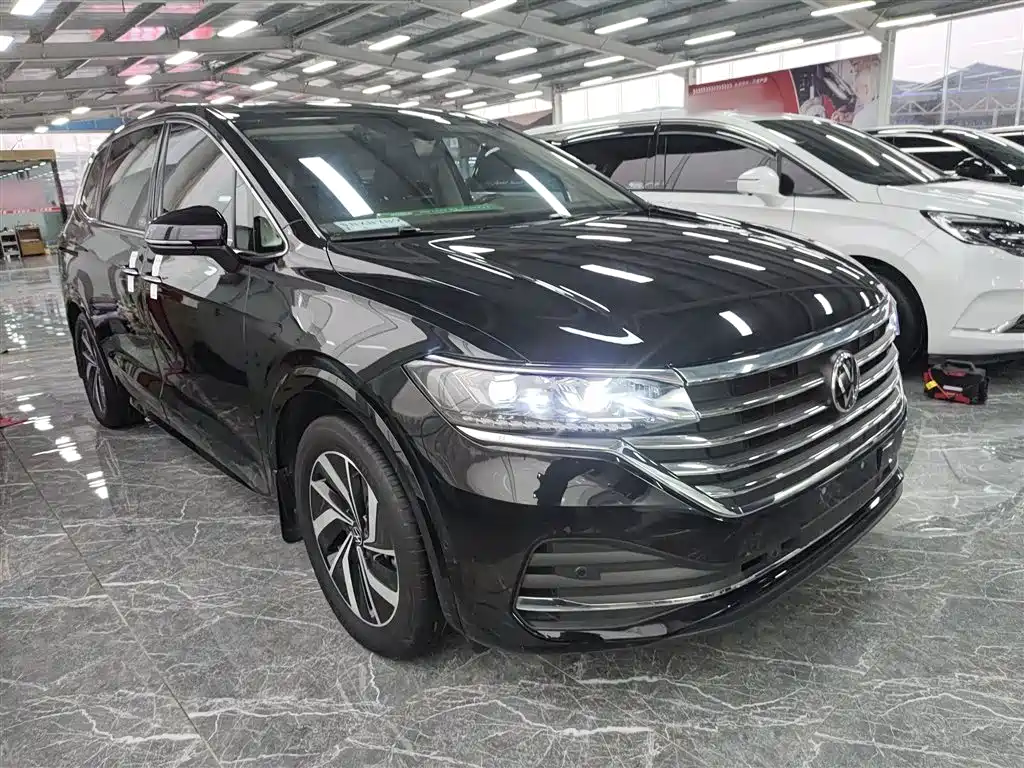 Volkswagen Viloran 2022 380TSI Premium Edition фото 20