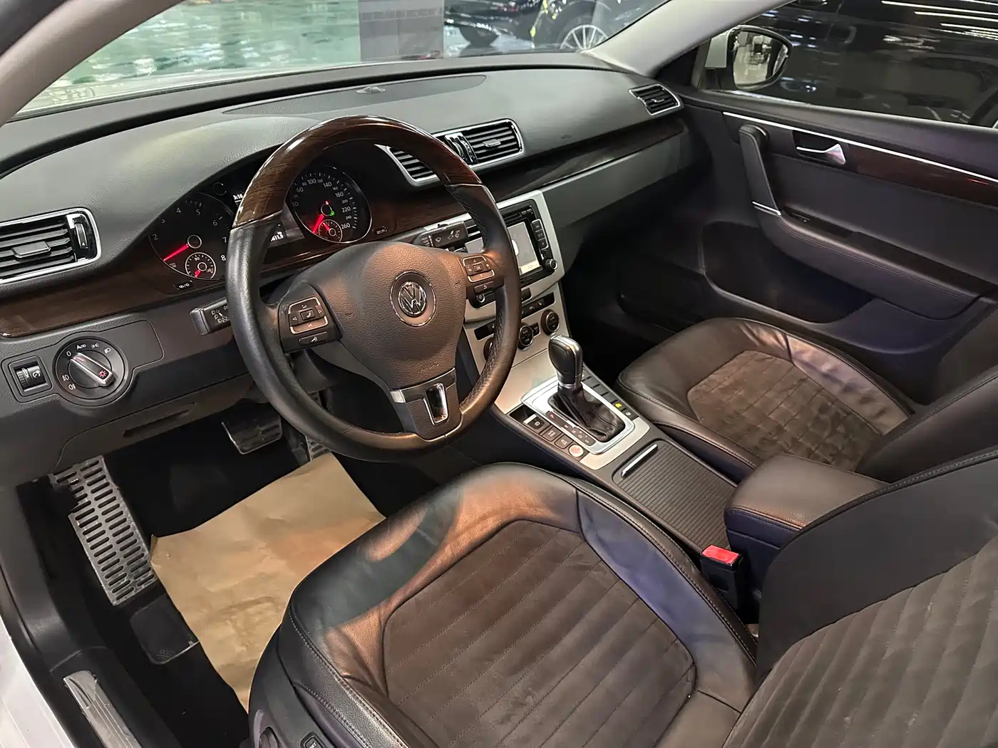Volkswagen Magotan 2015 1.8TSI Premium фото 7