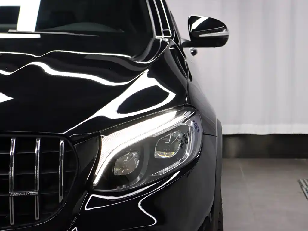 Mercedes-Benz GLC Coupe AMG 2018 AMG GLC 63 S 4MATIC+ Coupe SUV фото 5
