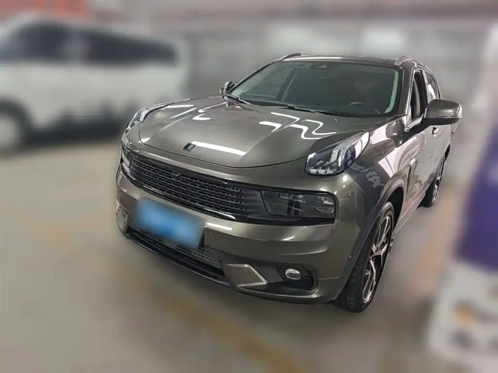 Lynk & Co 01 2017 2.0T AWD Pro фото 2