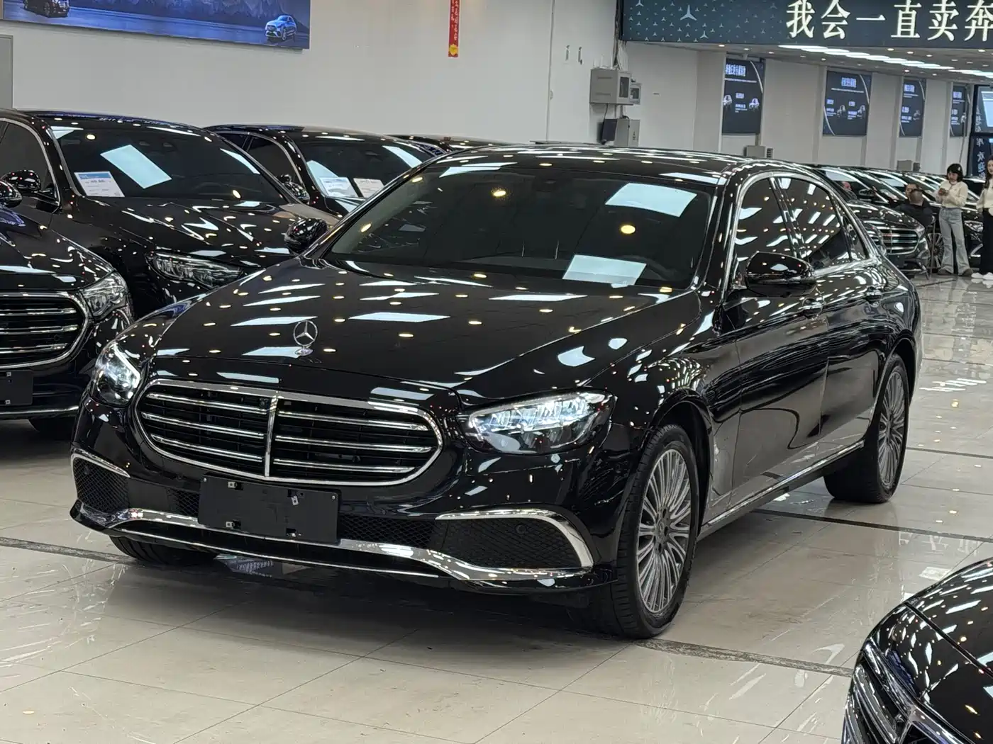 MERCEDES-BENZ E CLASS