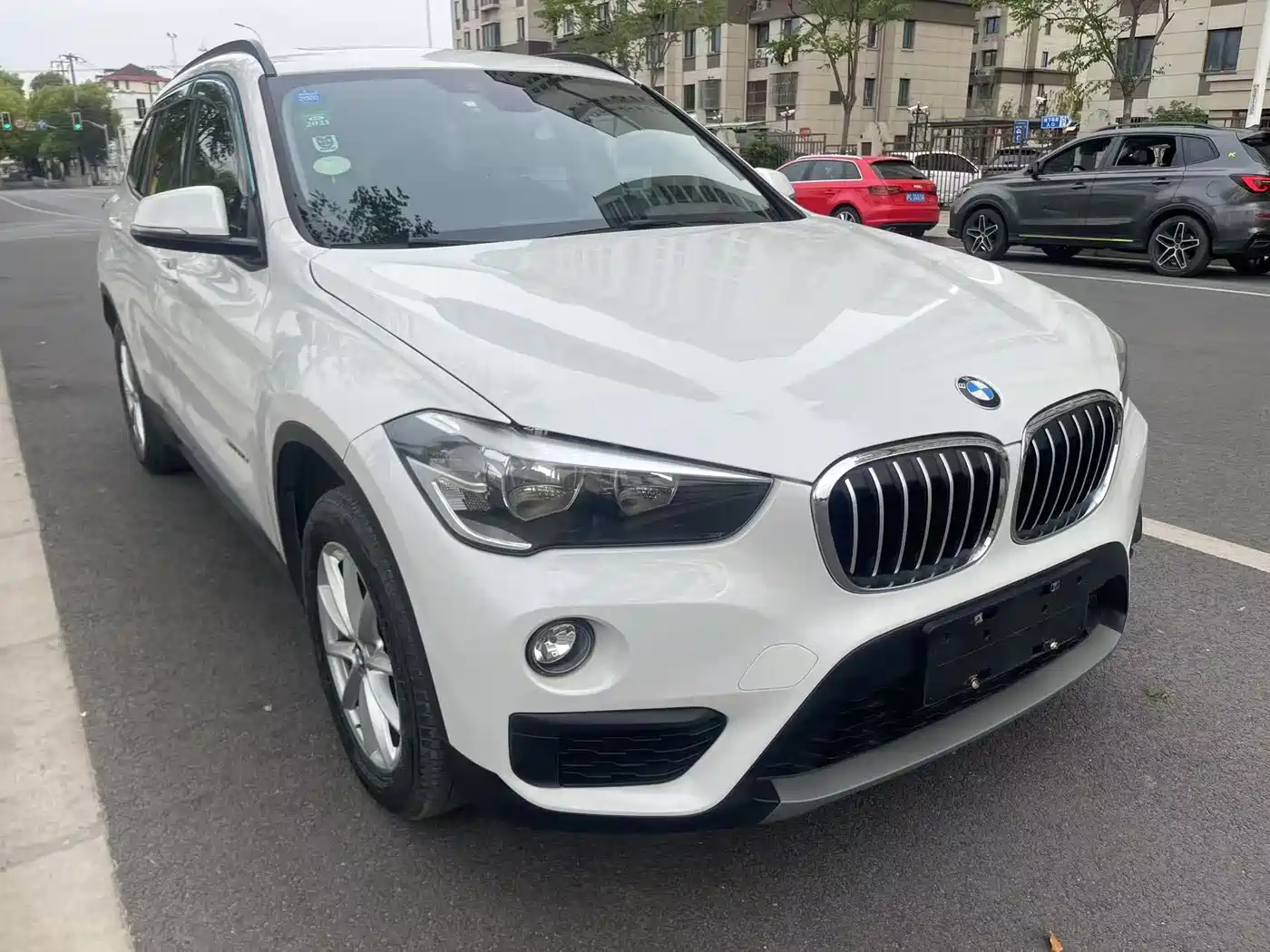BMW X1 2018 sDrive18Li Premium Model фото 2