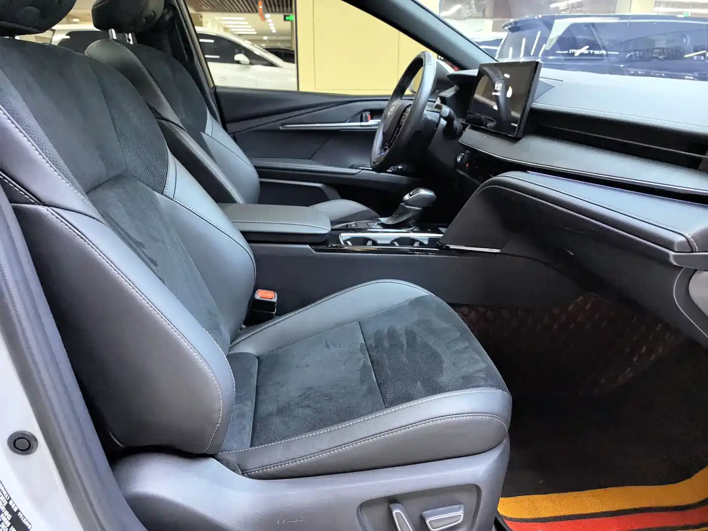Toyota Camry 2024 Model Dual Hybrid 2.0HS Sport Edition фото 9