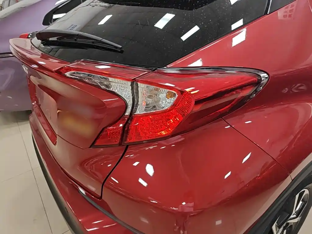 Toyota C-HR 2020 2020 Model 2.0L Leading