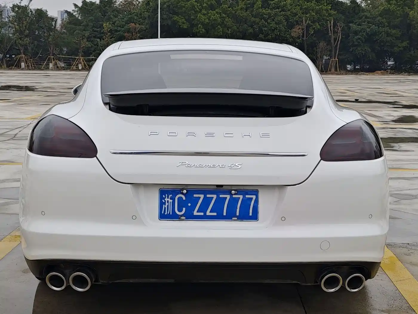 Porsche Panamera 2010 Panamera 4 3.6L фото 4