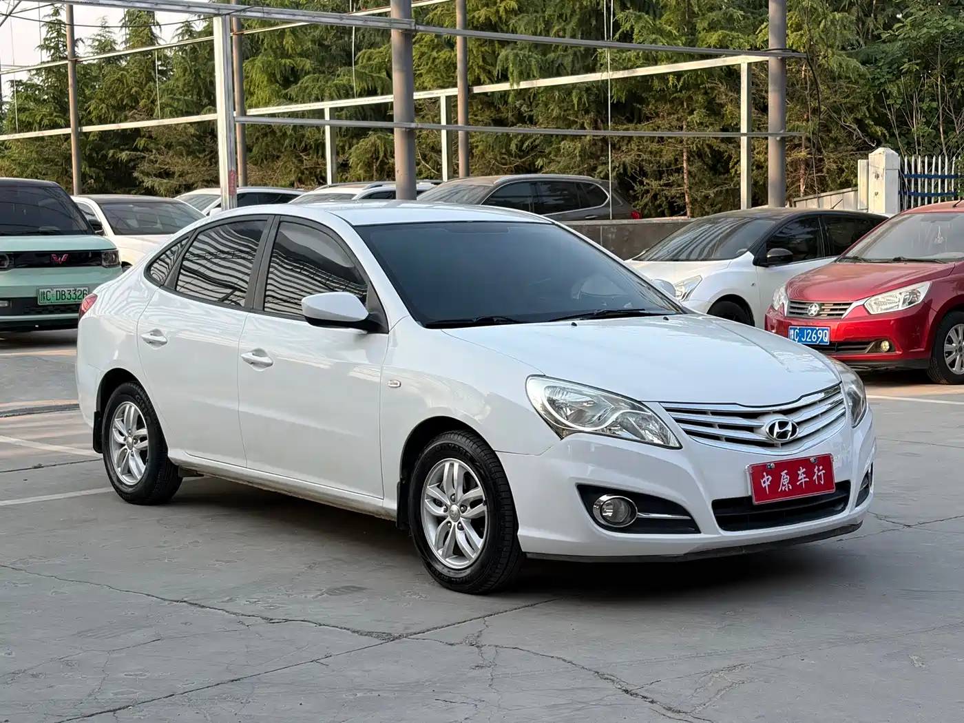 Hyundai Elantra 2015 1.6L Automatic Comfort фото 3