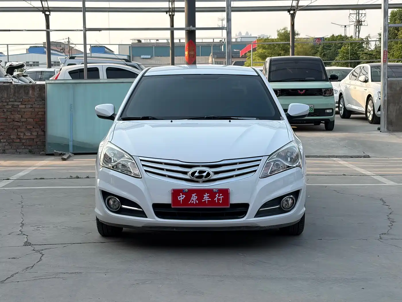 Hyundai Elantra 2015 1.6L Automatic Comfort фото 2