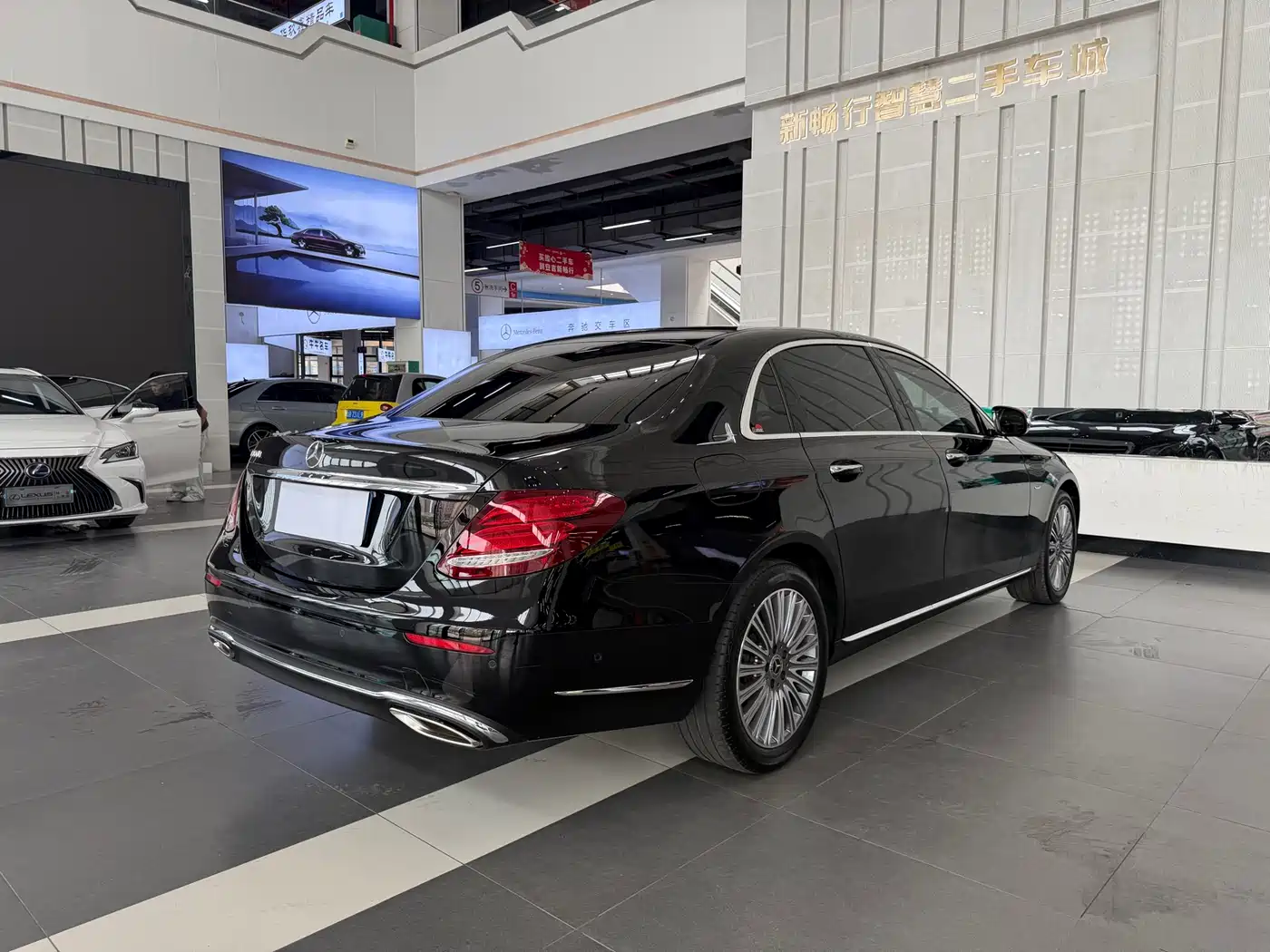 Mercedes-Benz E-Class 2020 Facelift E 300 L Exclusive фото 9