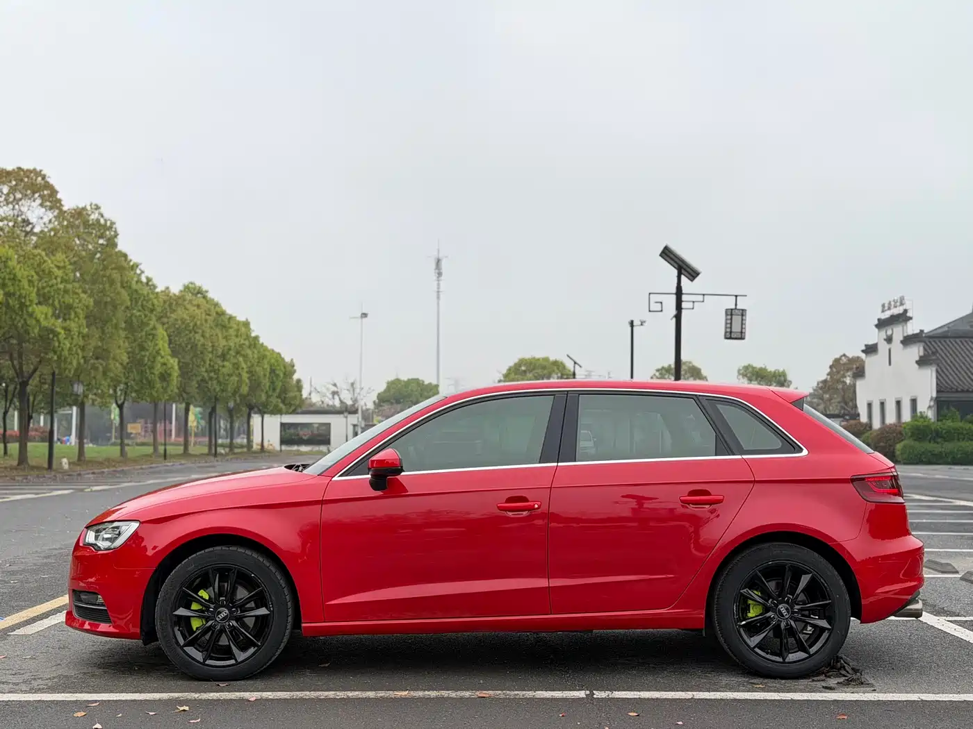 Audi A3 2014 Sportback 35 TFSI Automatic Comfort фото 4