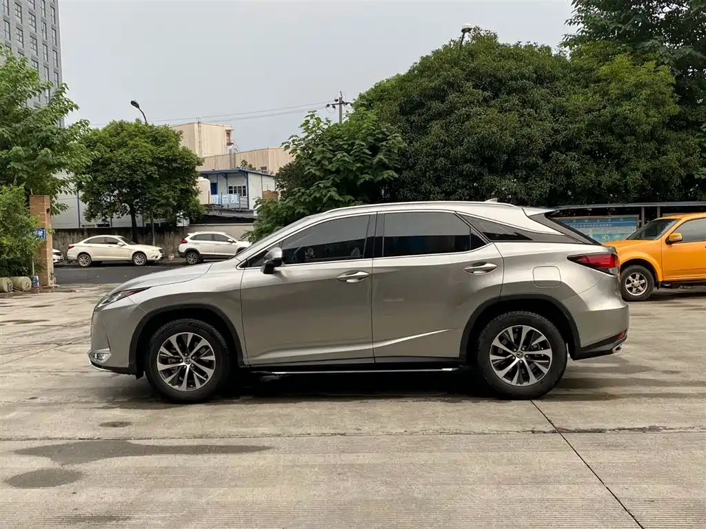 LEXUS RX