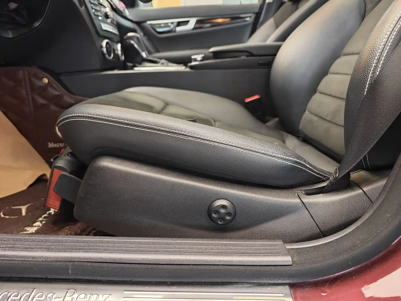 Mercedes-Benz C-Class 2013 C 260 Fashion Grand Edition фото 10
