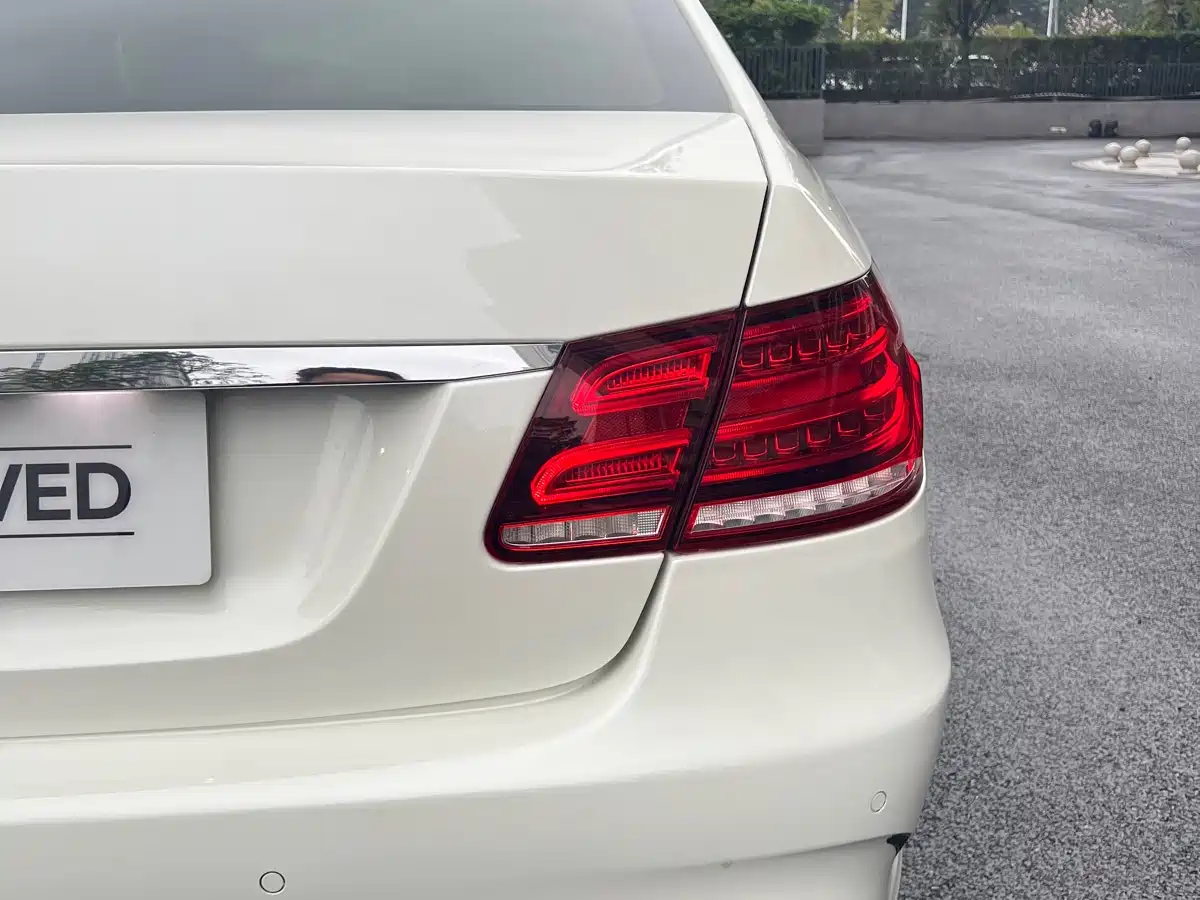 Mercedes-Benz E-Class 2015 Facelift E 260 L Sport фото 10