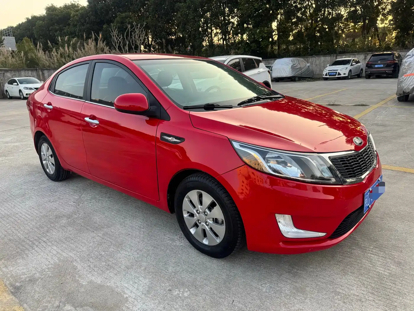 Kia K2 2012 Sedan 1.4L AT TOP Commemorative Edition фото 3