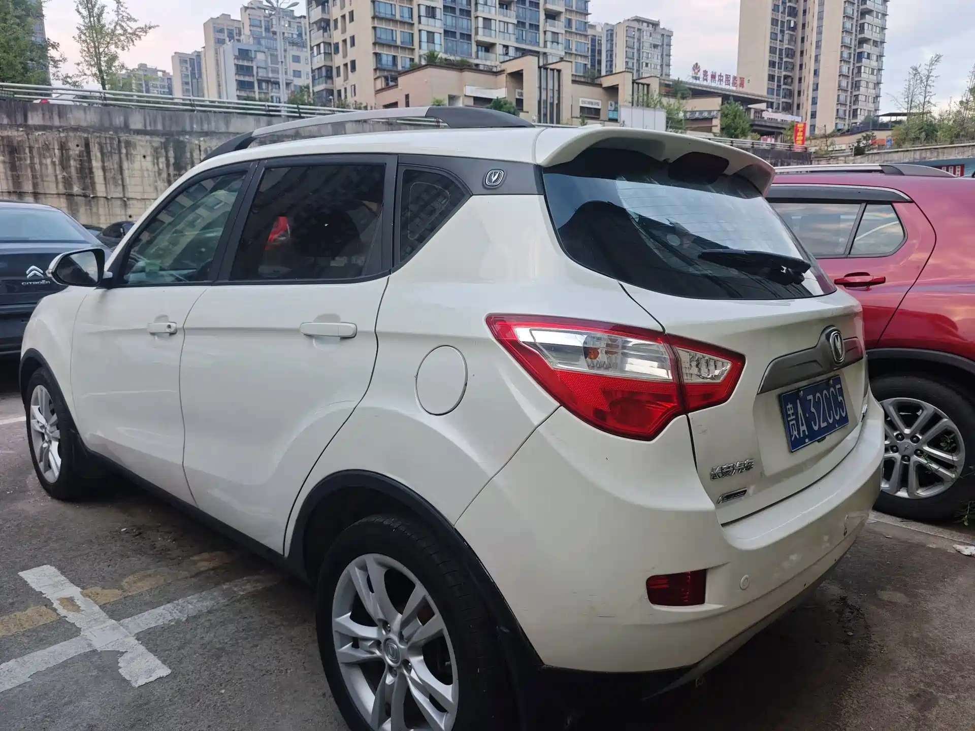 Фото 9 - Changan CS35