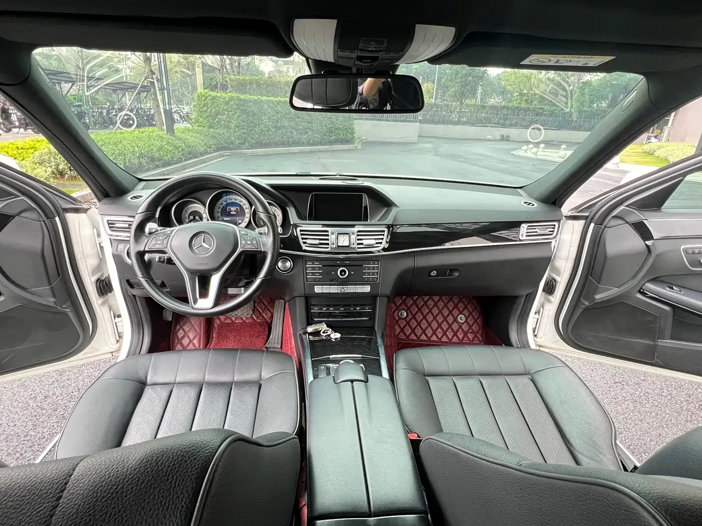 Mercedes-Benz E-Class 2015 Facelift E 260 L Sport фото 12