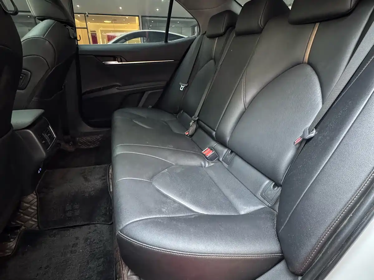 Toyota Camry 2023 2.0GVP Leading Edition фото 15