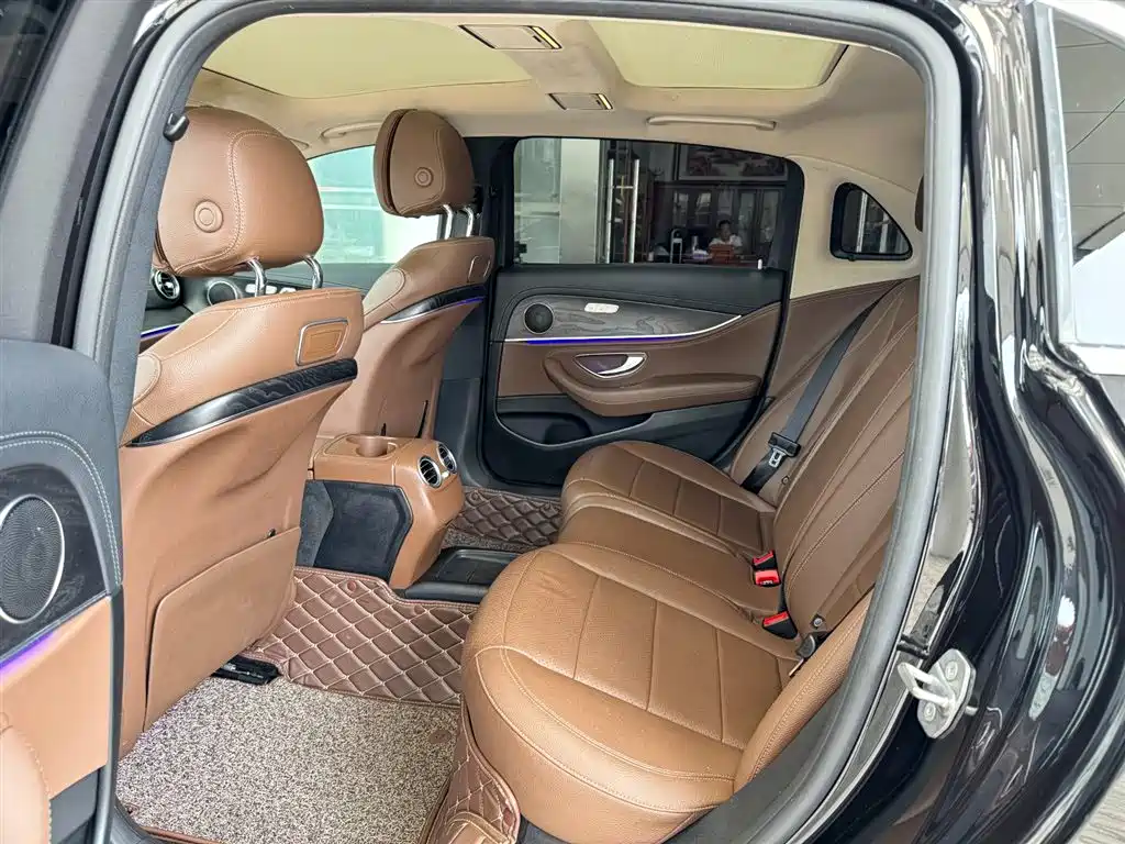 Mercedes-Benz E-Class 2017 E 300 L Sport Luxury фото 11