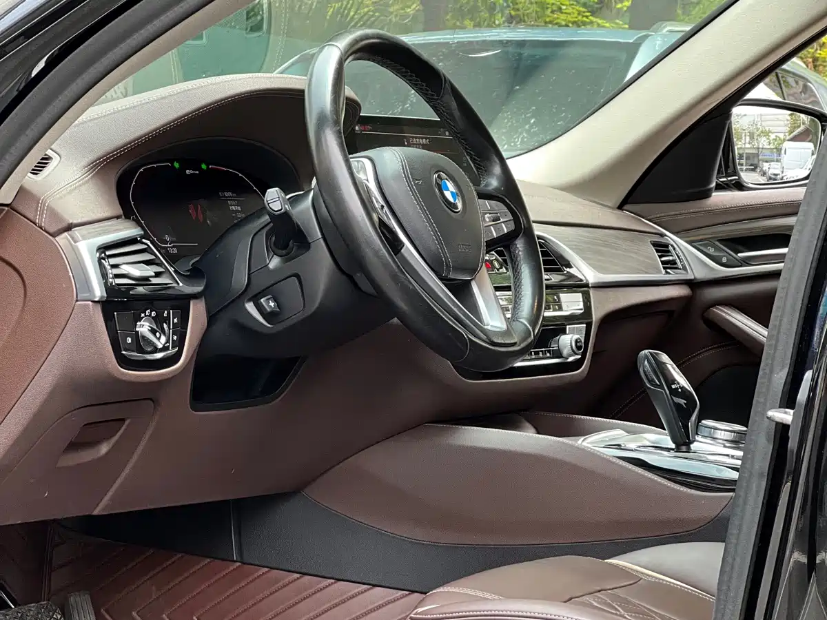 BMW 5 SERIES NEW ENERGY