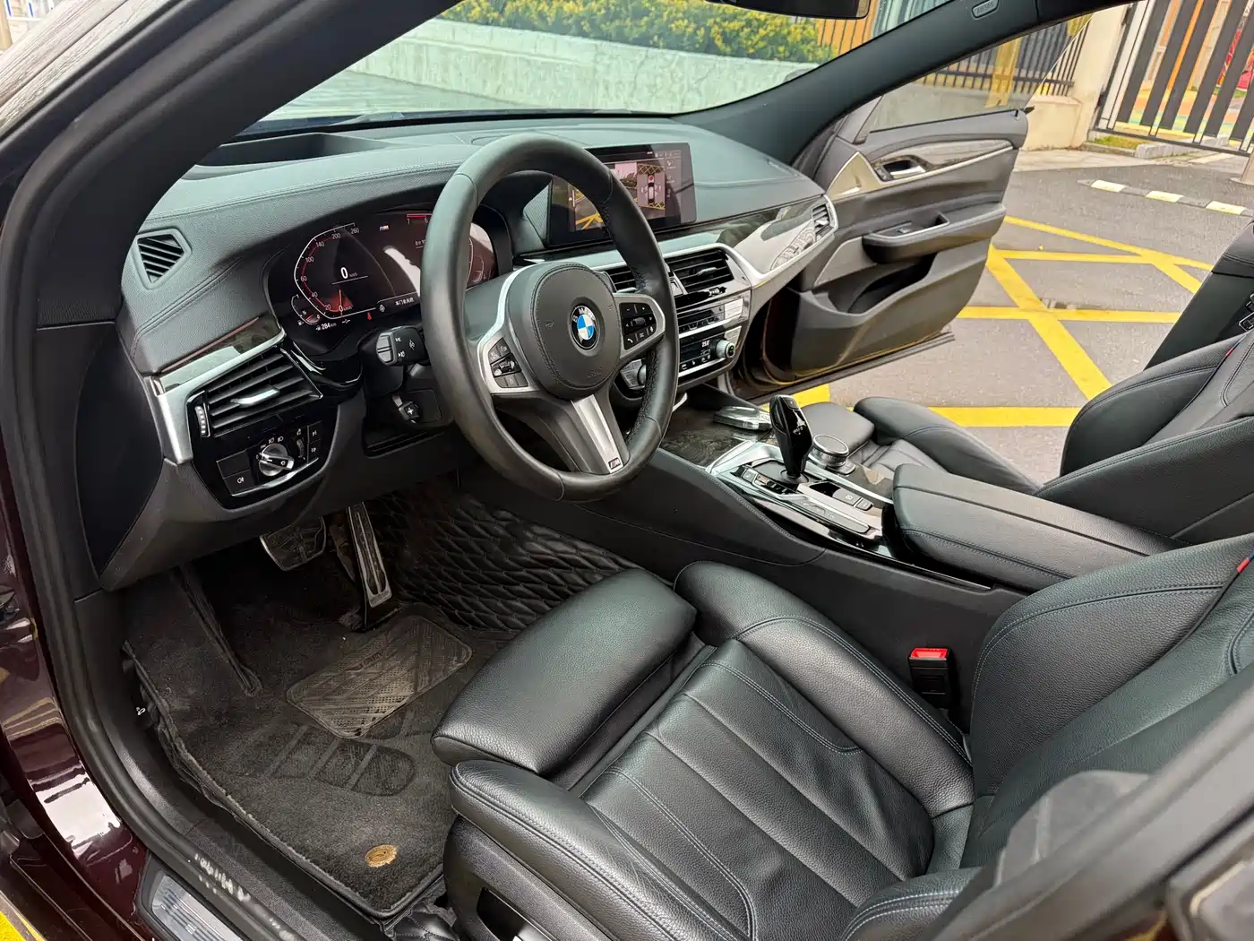 BMW 6 Series GT 2020 630i M Sport Package фото 10