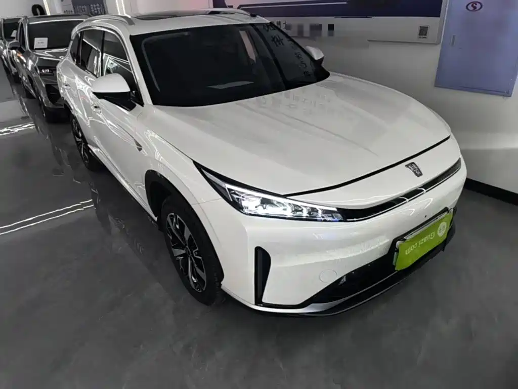 Photo 4 - Roewe D5X DMH