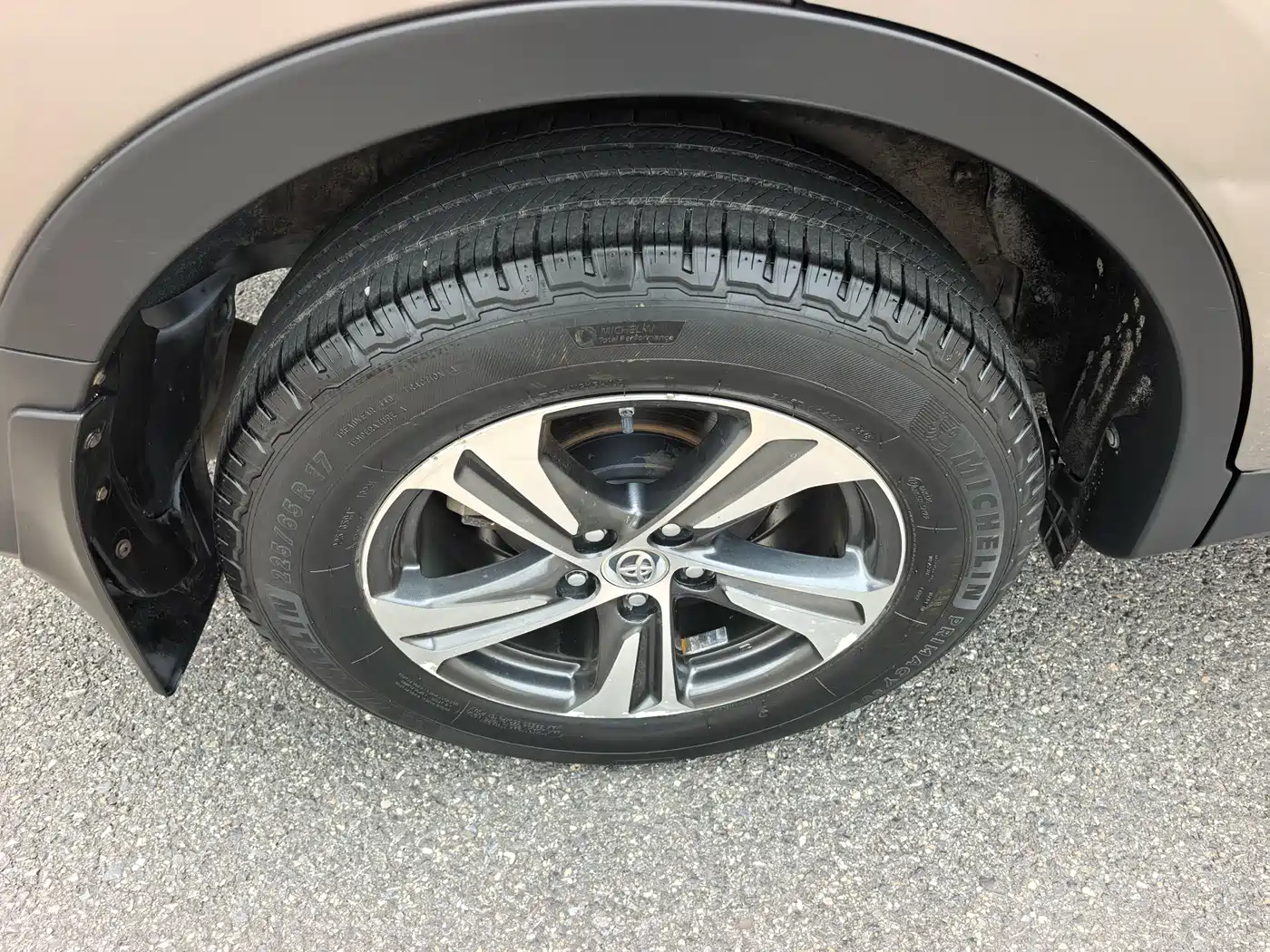 Toyota RAV4 Rongfang 2015 2.0L CVT 2WD Trend Edition фото 19
