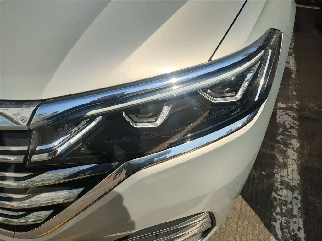 Volkswagen Viloran 2020 380TSI Premium фото 15