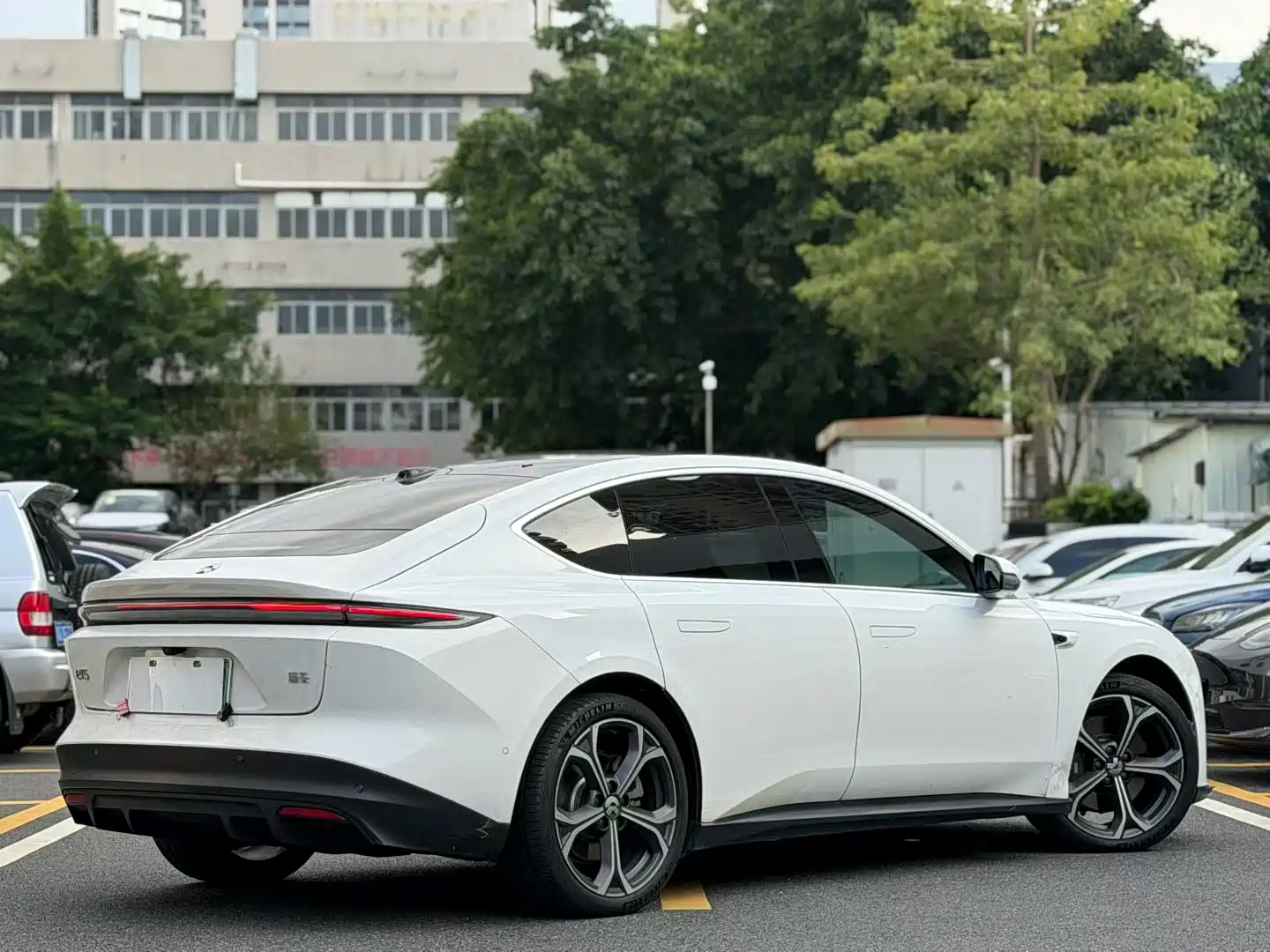 Фото 3 - NIO ET5