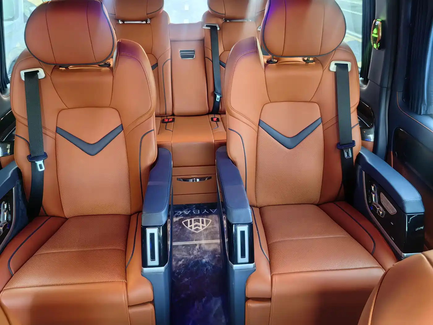 Mercedes-Benz Vito 2023 2.0T Elite 7-Seater фото 14