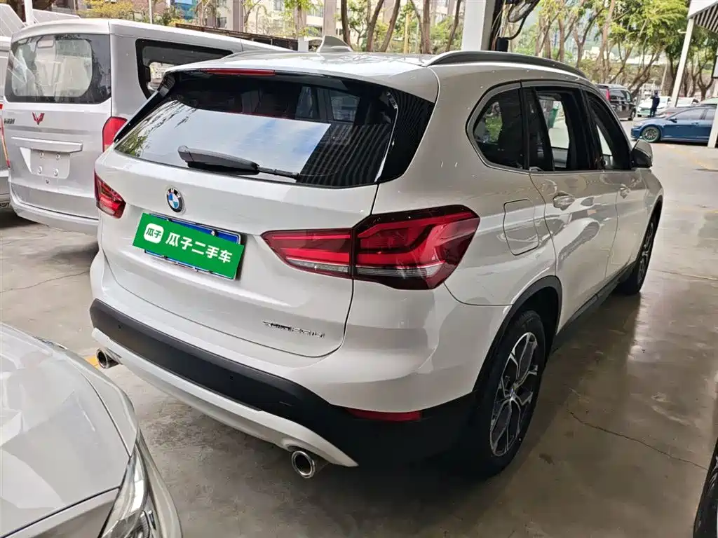 BMW X1 2021 sDrive25Li Leading фото 5