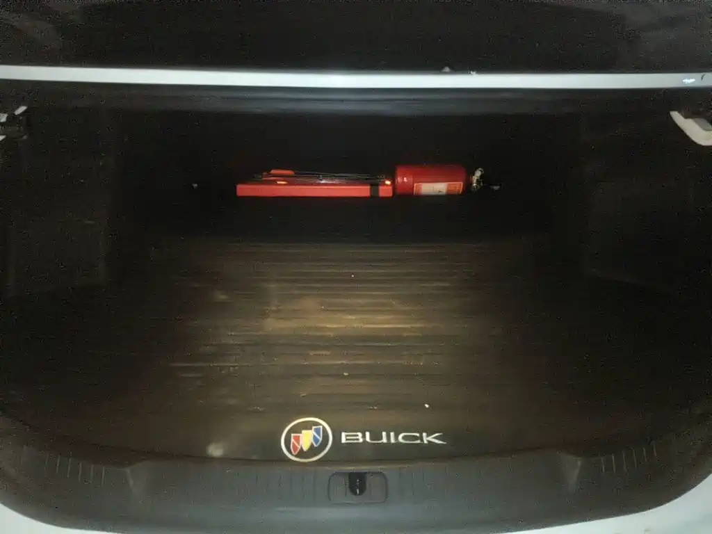 Photo 5 - Buick Excelle