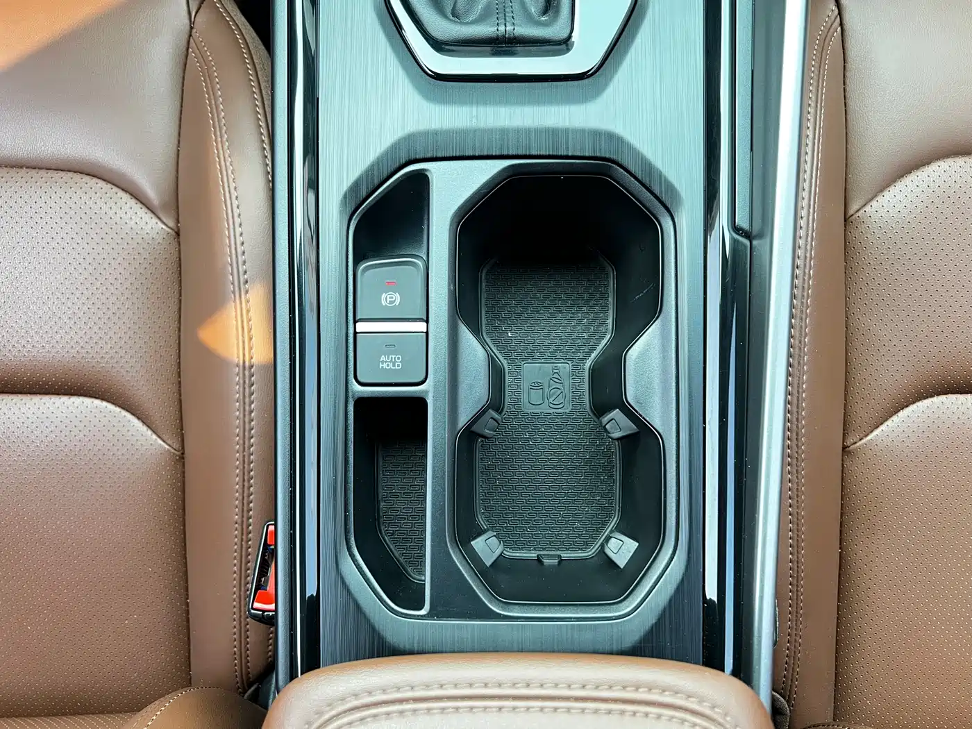 GEELY AUTOMOBILE VISION X6