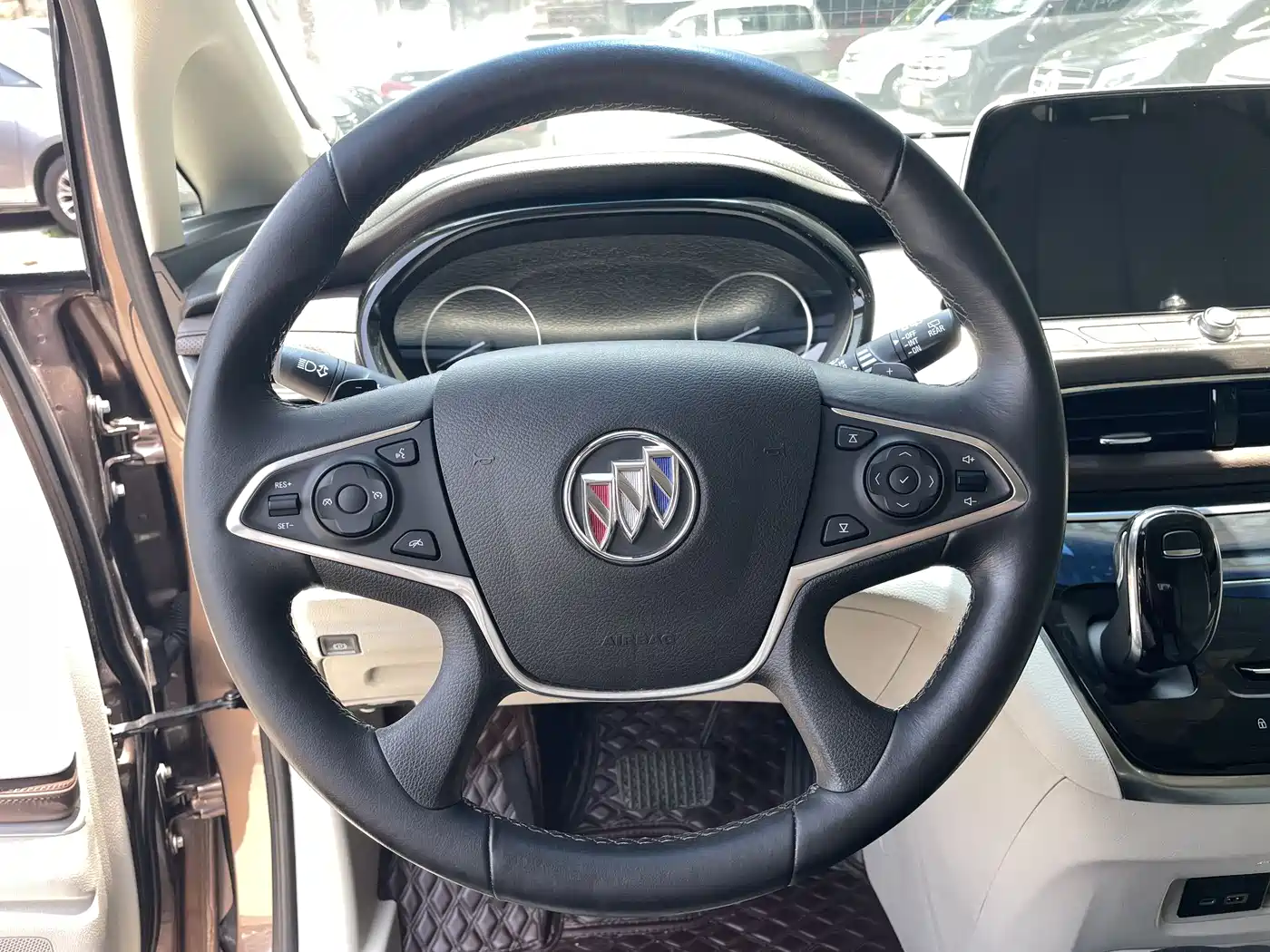Buick GL8 2020 Model Land Business Class 652T Luxury фото 16