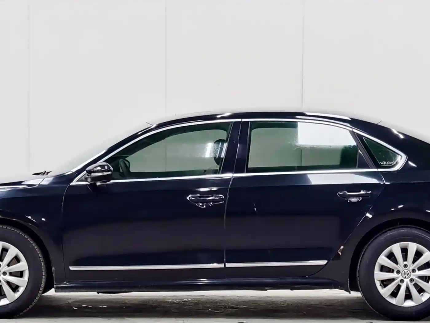 Volkswagen Passat 2011 1.8TSI Automatic Premium Edition фото 7