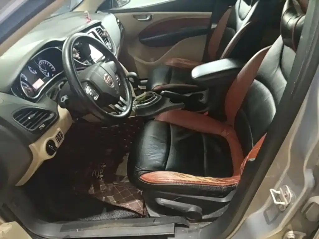 Fiat Viaggio 2014 2012 1.4T Auto Joy Edition