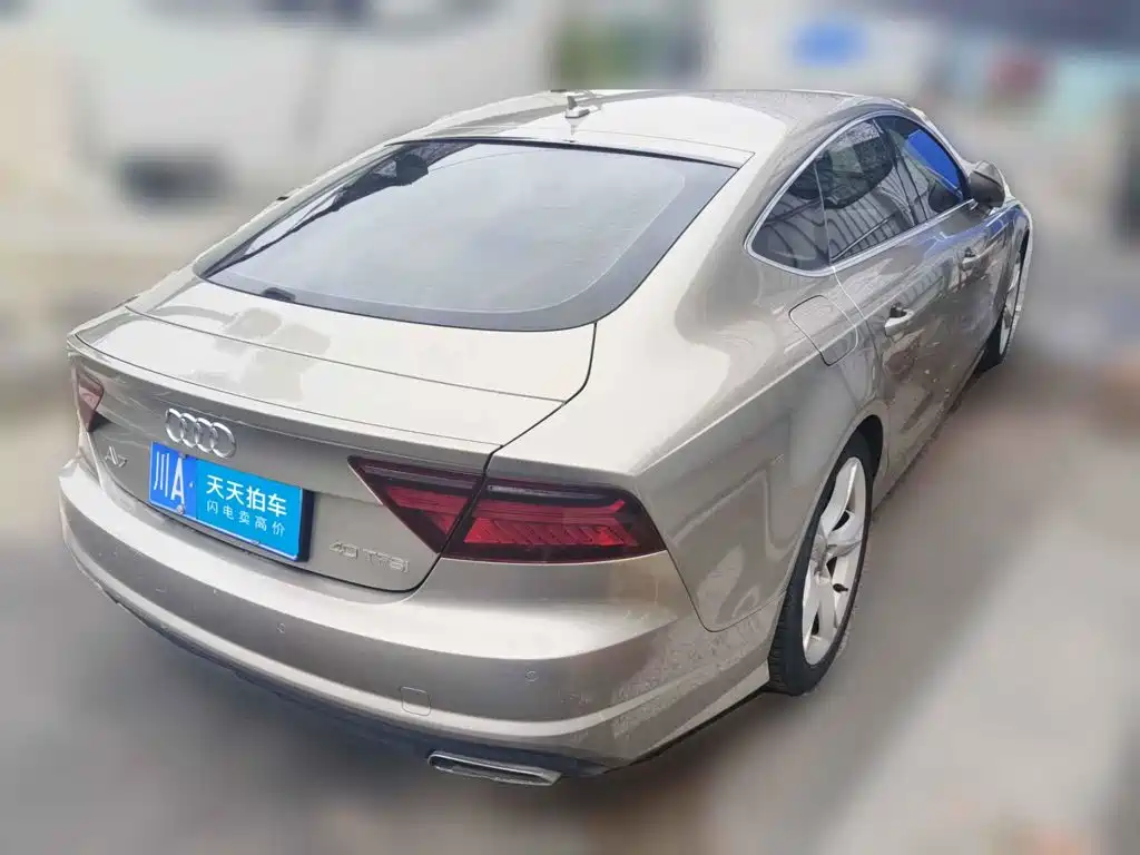 Фото 2 - Audi A7