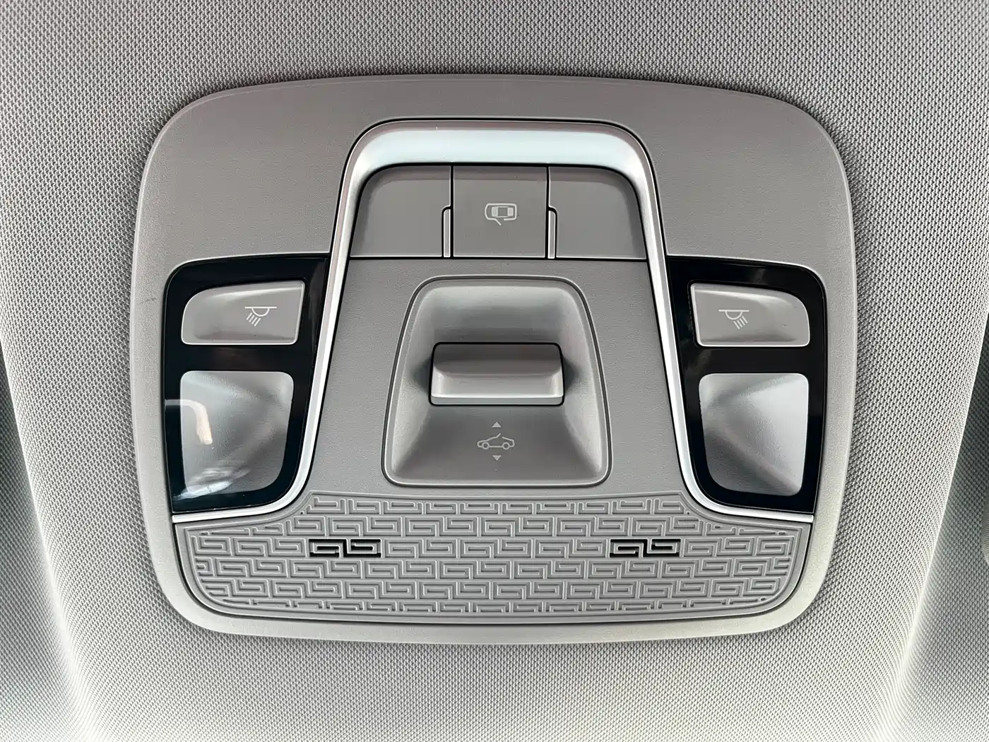 GEELY AUTOMOBILE VISION X6