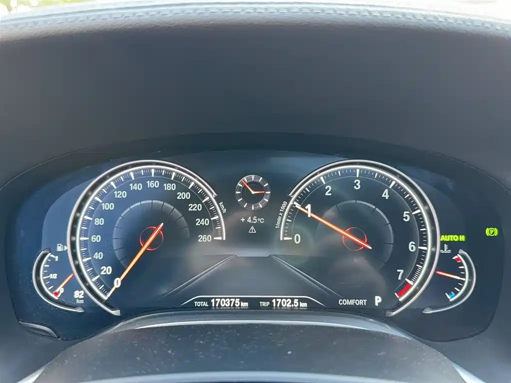 BMW 7 Series 2016 730Li Leading фото 5