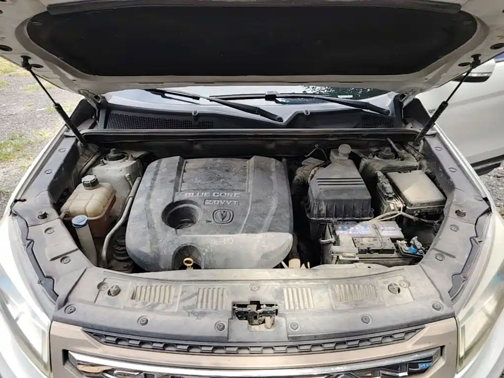 Changan CS75 2014 2014 2.0L Manual Luxury (China IV)