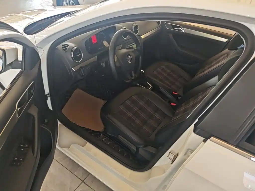 Volkswagen Jetta 2019 2019 Dream Edition 1.5L Auto Fashion