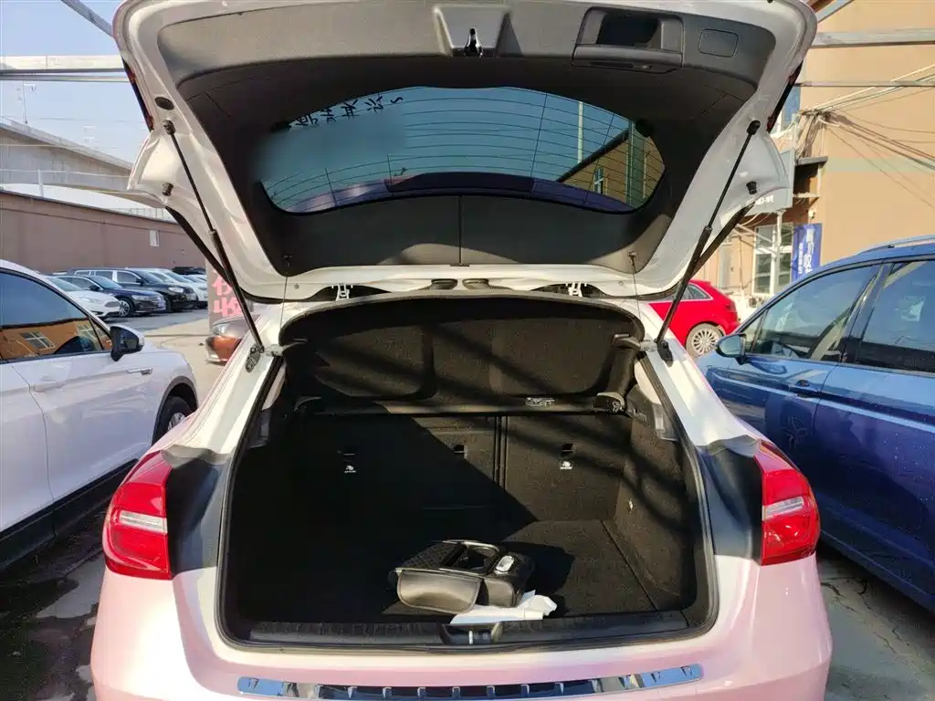 Mercedes-Benz GLA 2016 GLA 220 4MATIC Fashion фото 15