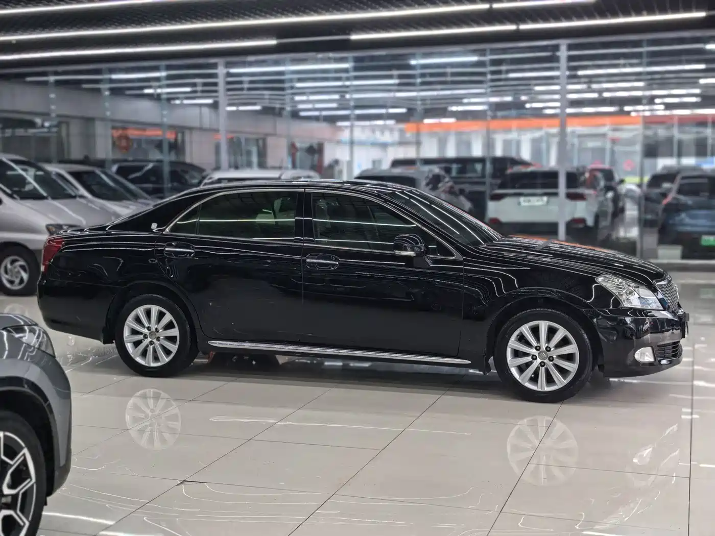 Toyota Crown 2010 2.5L Royal Leather Sunroof Navigation фото 6