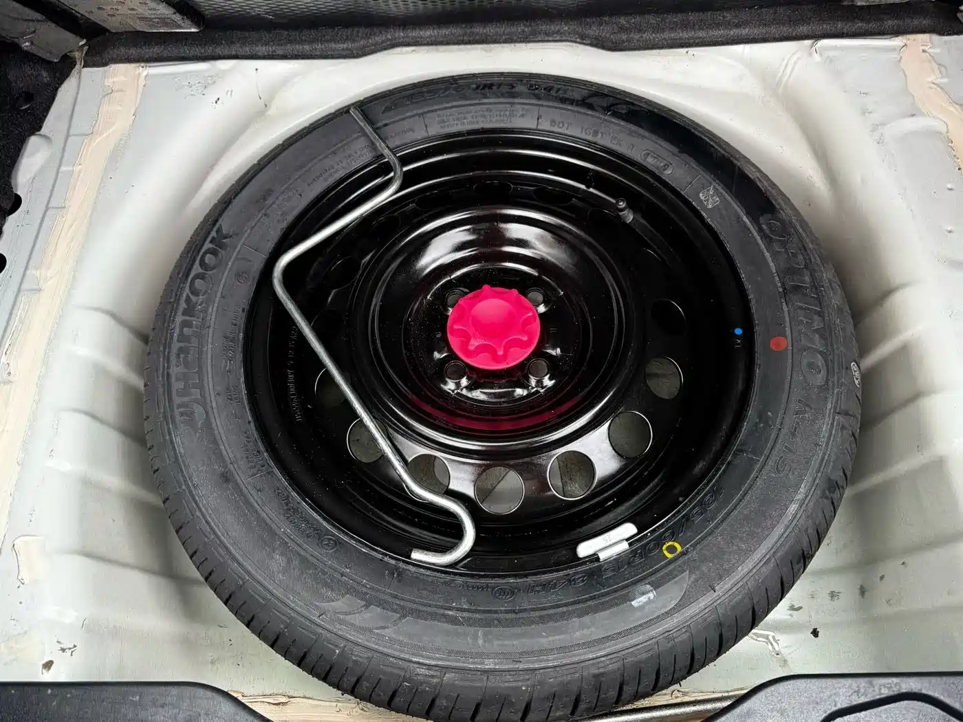 Toyota YARiS L Zhi Xuan 2015 1.5G Auto Sunroof Special Edition фото 28