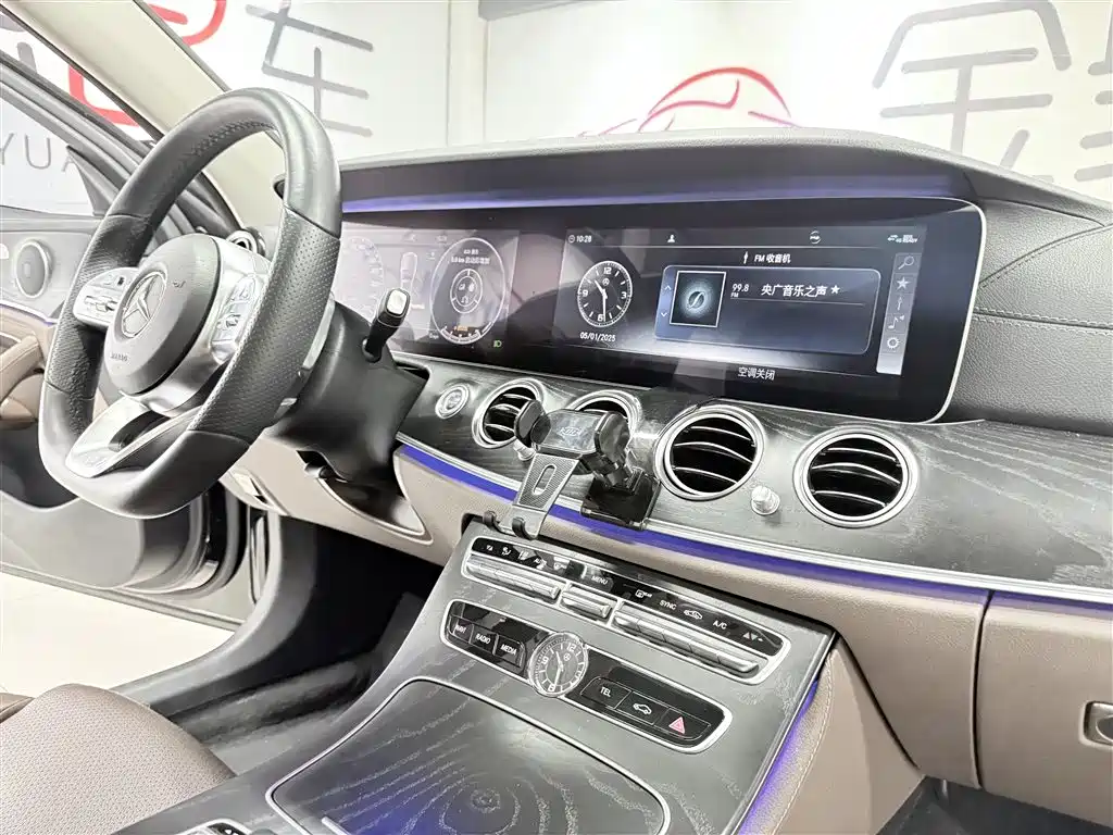 Mercedes-Benz E-Class 2019 E 200 L 4MATIC фото 18